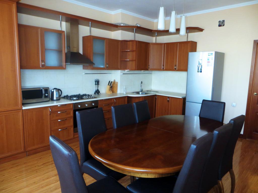 Bishkek House Apartament Экстерьер фото