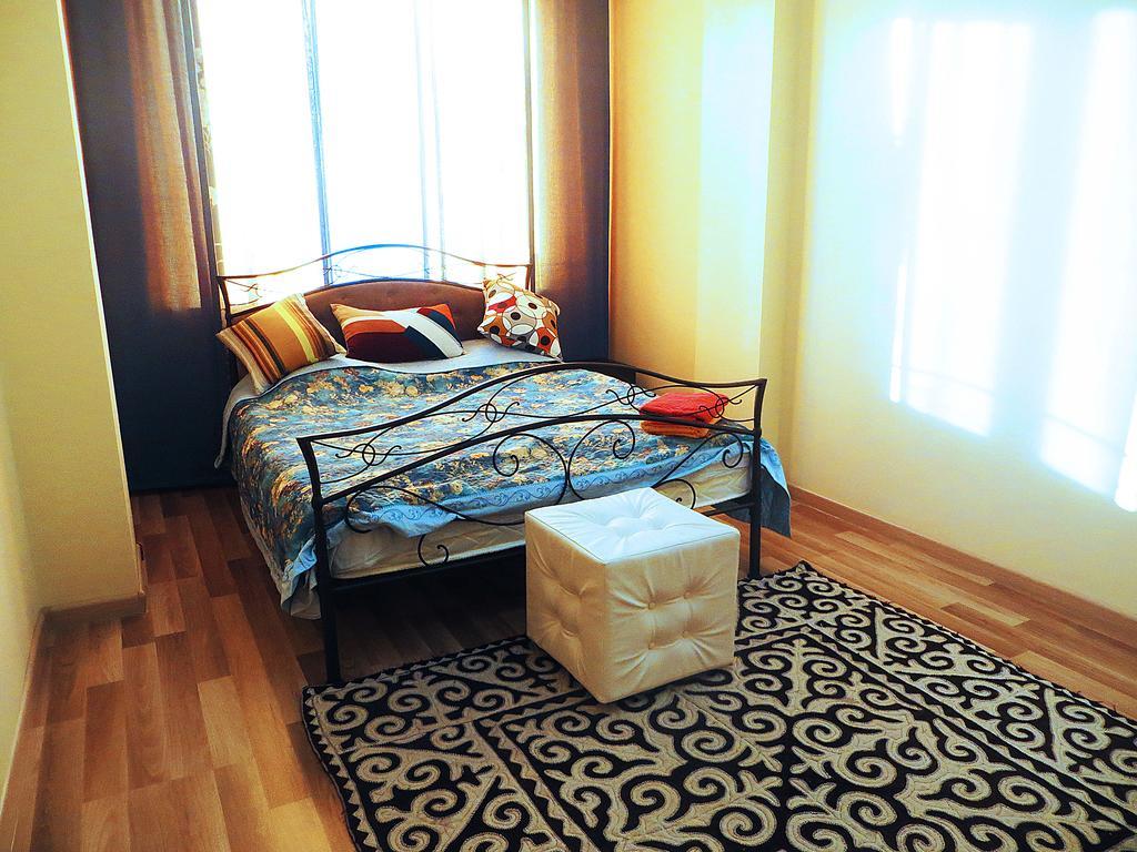 Bishkek House Apartament Экстерьер фото