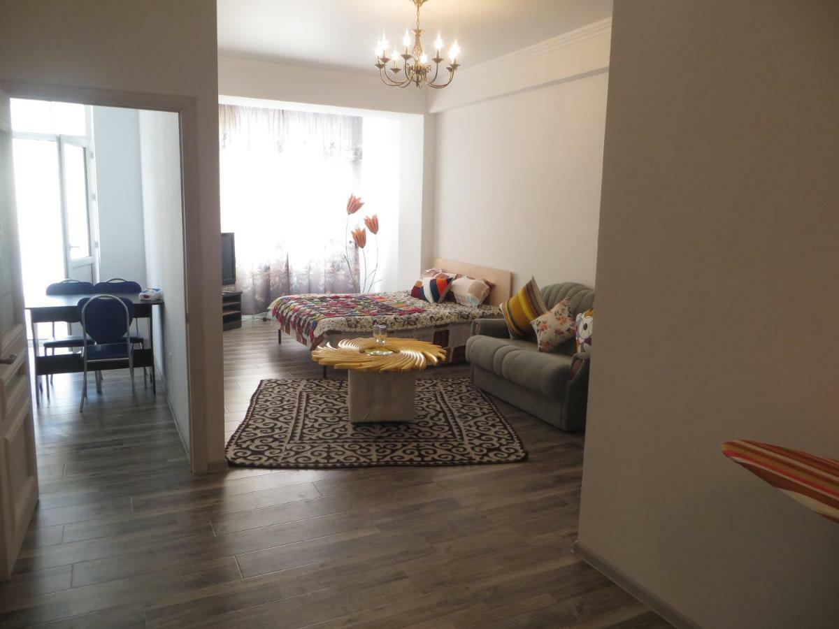 Bishkek House Apartament Экстерьер фото
